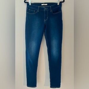 Levi 711 Skinny blue jeans